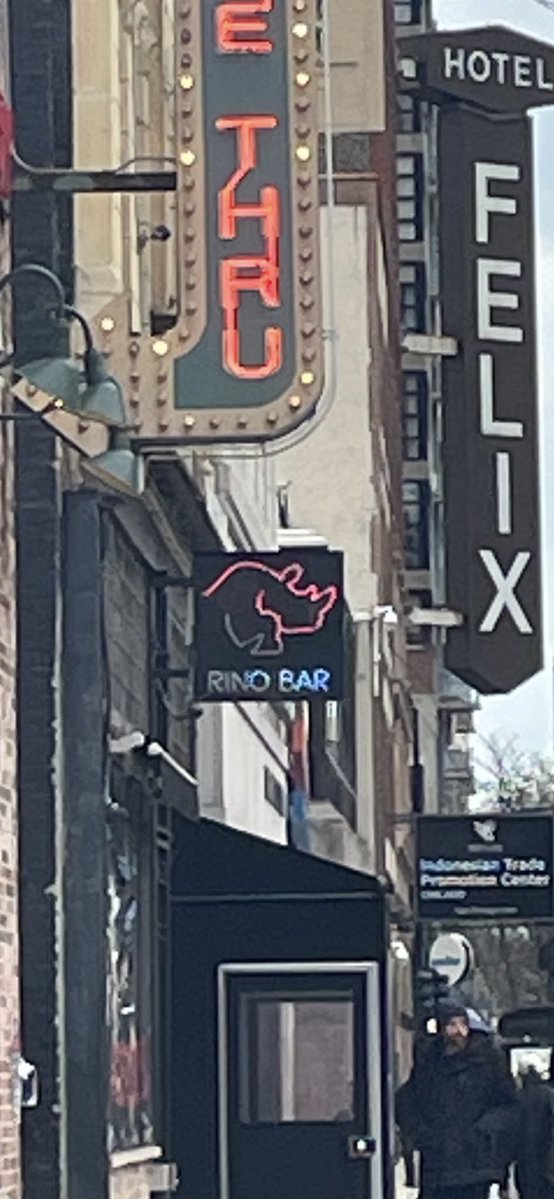 WestLoopTom tweet media