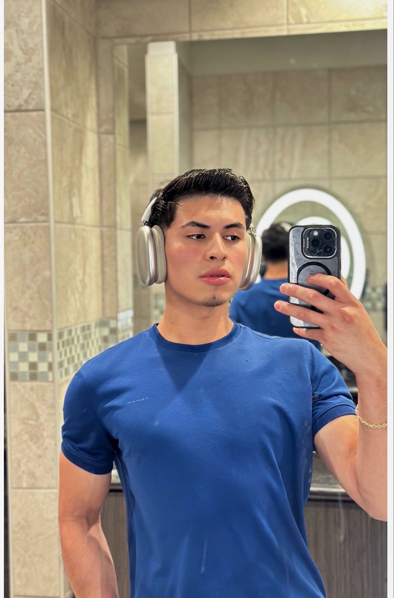 AlanXXXclusive's tweet image. Looking for a gym bro…
.
.
.
.
.#gay #latin #gayonlyfans #latinboy #Texas #sexyboy
