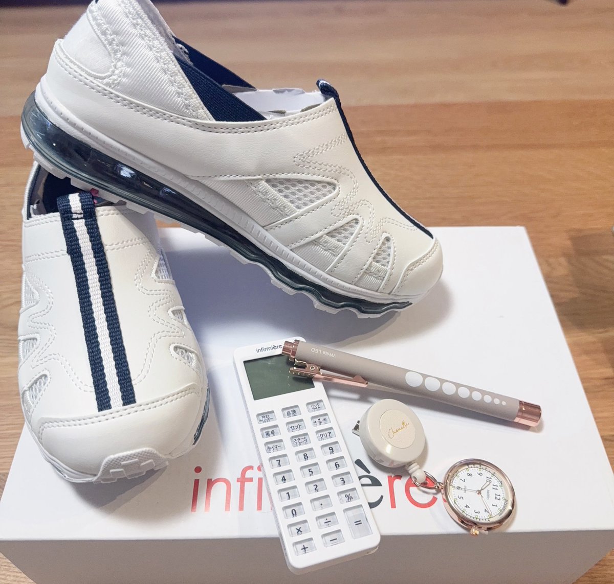 ViVi 🌼 tweet media