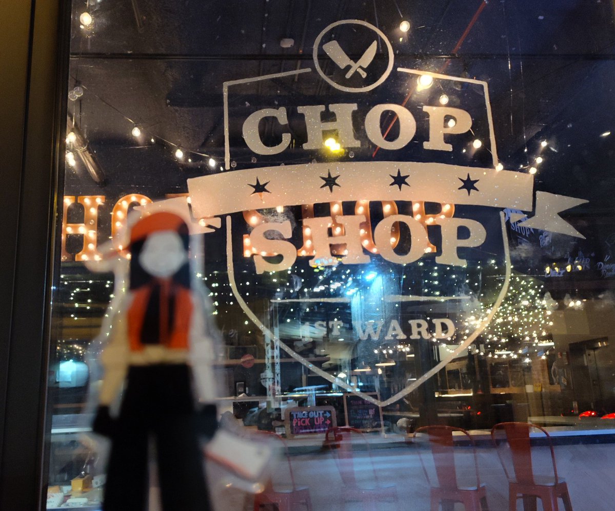 Thank you everyone for an unforgettable first show!! 💓