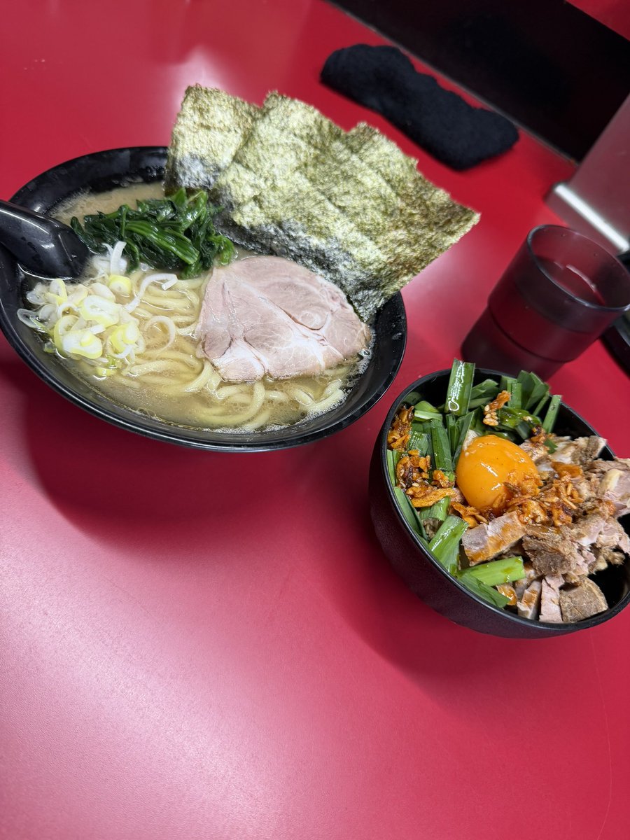 ぷろかる。 tweet media