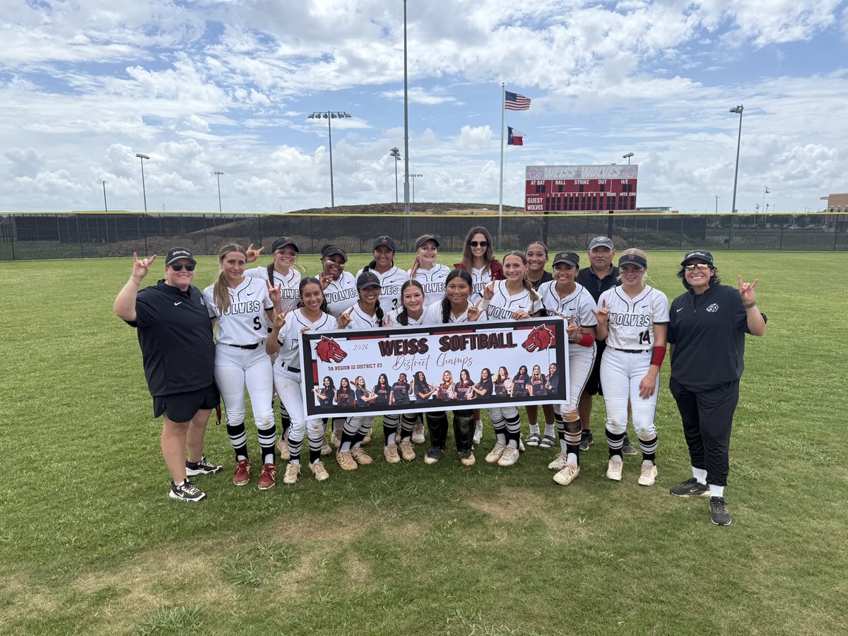 Weiss Softball tweet media