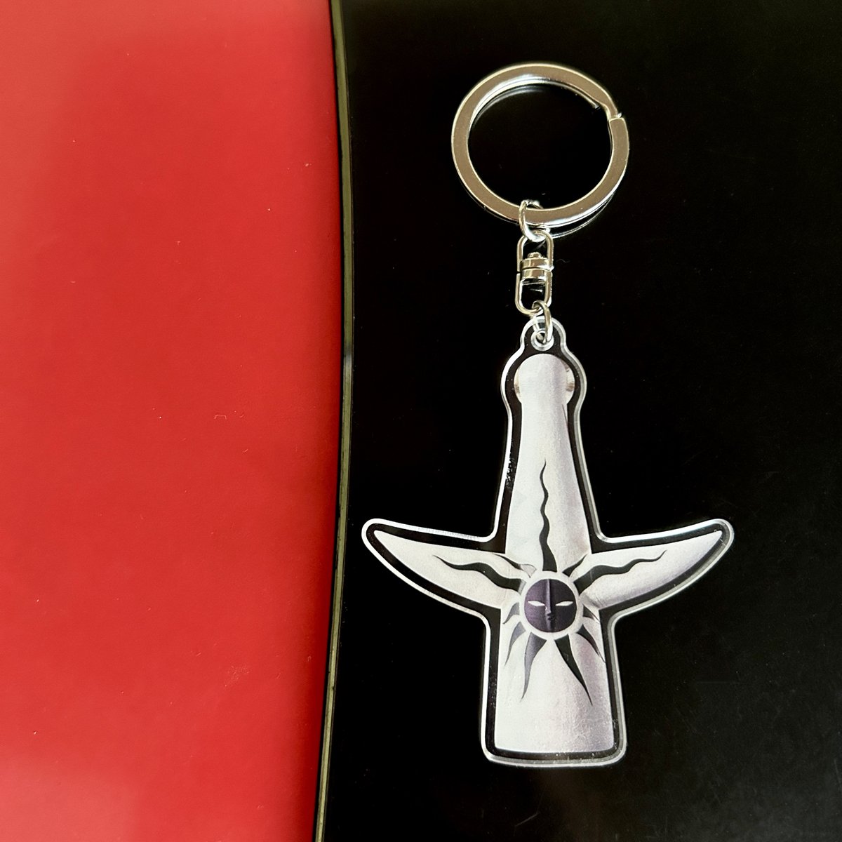 新商品／ アクリルキーホルダー 太陽の塔 両面仕様で《黒い太陽》もお 