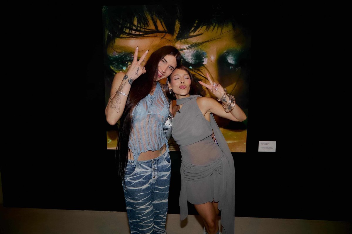 GuapisData's tweet photo. Guapis, @lizethselene y @dannajustdanna ayer en la listening session del nuevo EP de Danna “Lucid Dreams”. https://t.co/XmIdEqngDc