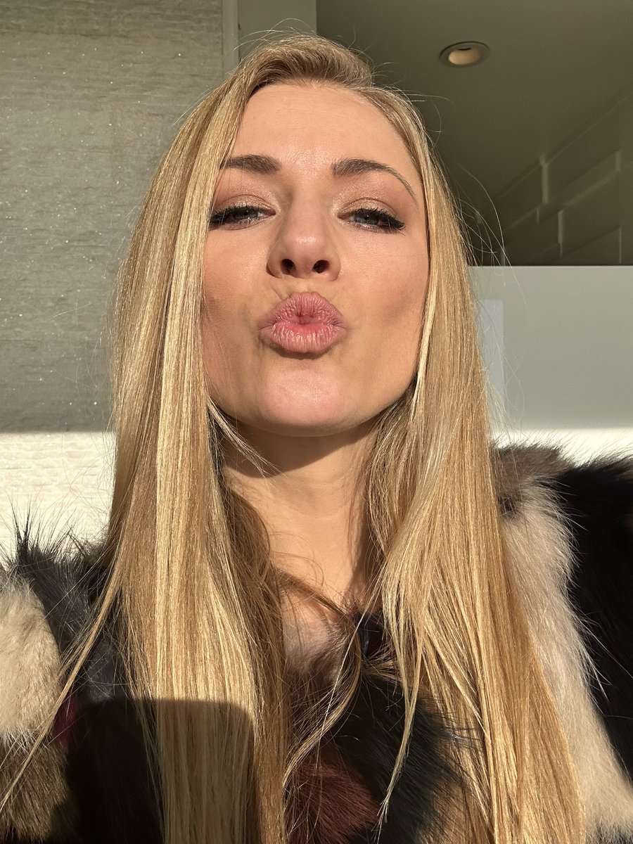 Nikkileigh private tweet media