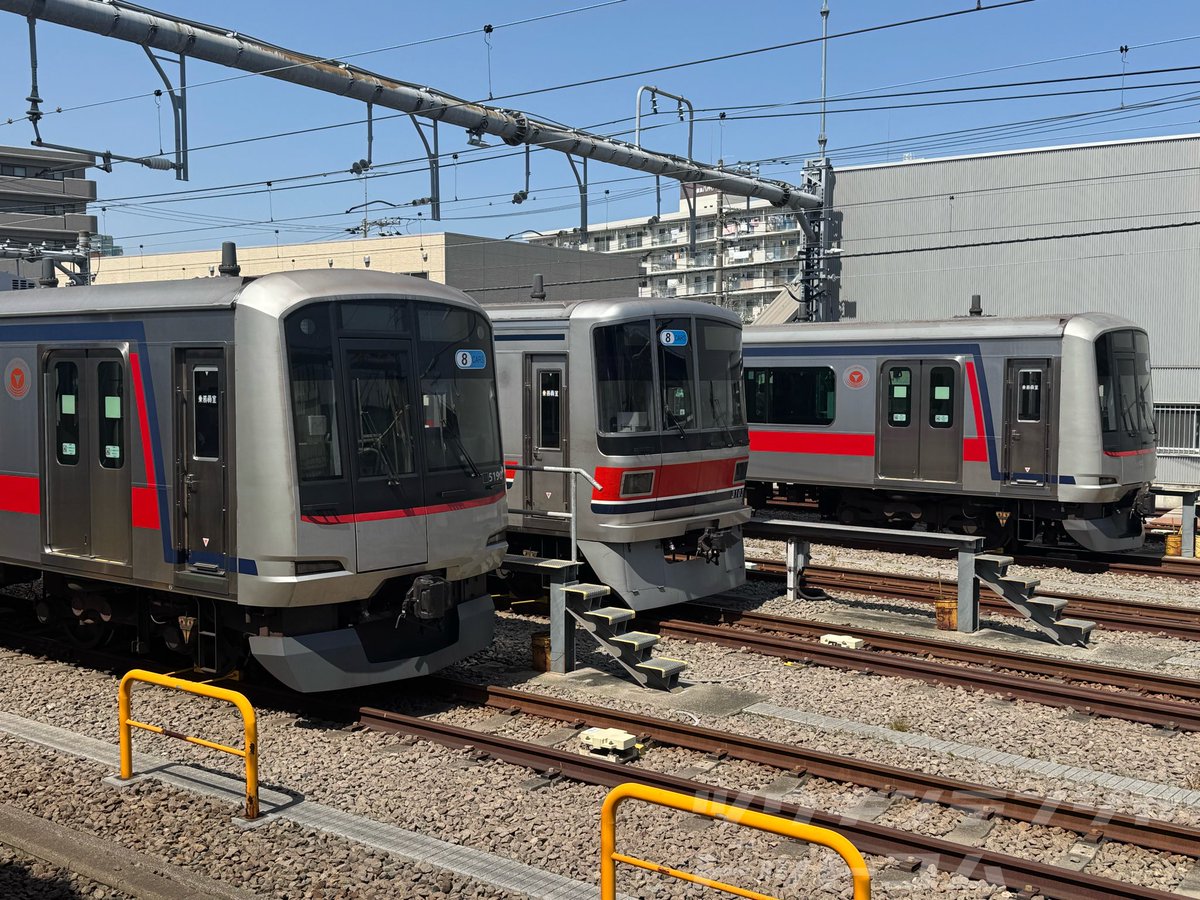 通勤電車ドットコム tweet media