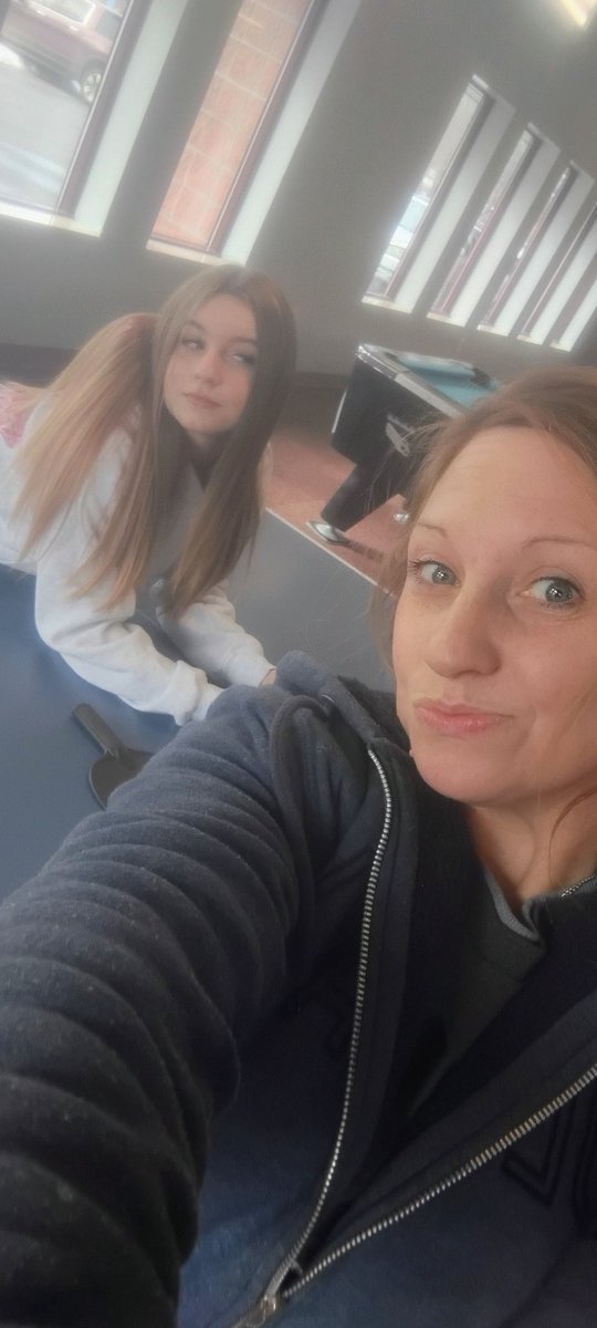 KellyBrown369's tweet photo. I need Legal Advice!!! Just got my daughter out of DHS &amp; I told them I didn't want food stamps or Medicaid so NOW they are THREATENING ME that if I don't fill out the paperwork by FRIDAY they will TAKE MY DAUGHTER BACK!!! Are they allowed to do that?? Please HELP https://t.co/rcFoFl8J52