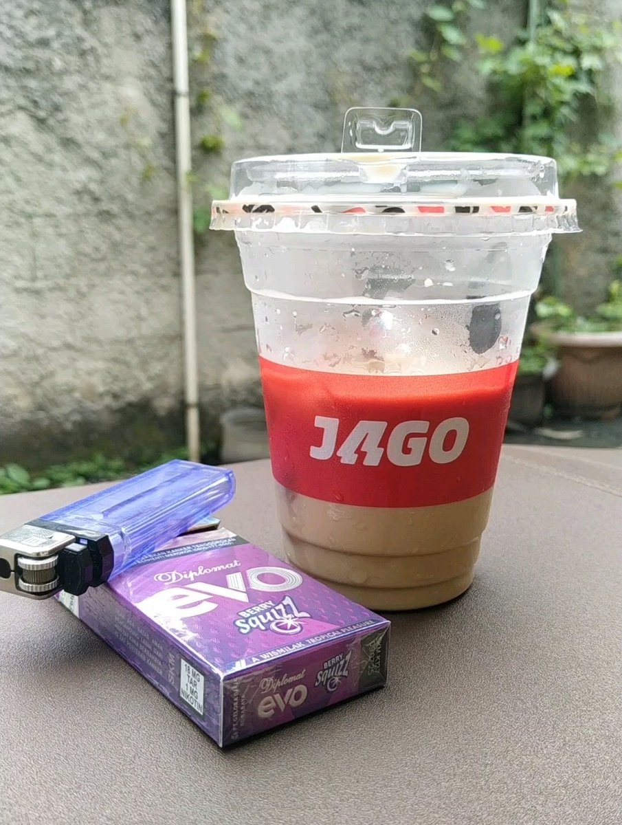Internona88's tweet photo. @FOOD_FESS cuma bisa ngopi ini aja 🙈 https://t.co/saWA6OwFbi