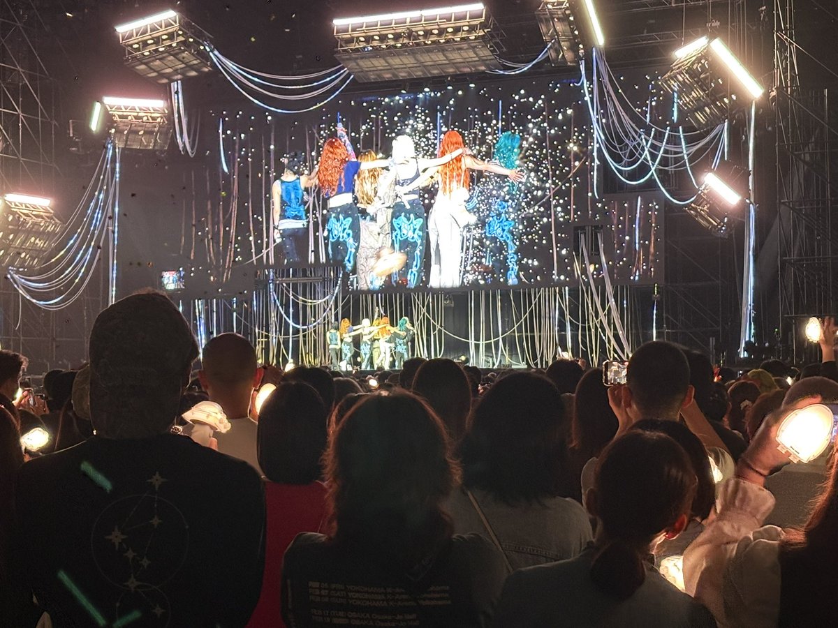 AgoKPOP1's tweet photo. 初XGライブ🚀
めちゃくちゃ楽しかったぁ
聴きたい曲も聴けて大満足✌️
#XG_WorldTour_THECORE
#XG_THECORE
#XG https://t.co/v6SLZKGOmJ