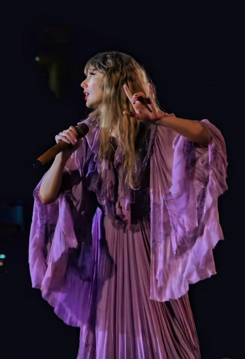 𝑀𝒾𝓈𝓈 𝒜𝓂𝑒𝓇𝒾𝒸𝒶𝓃𝒶 ❤️🔥 tweet media