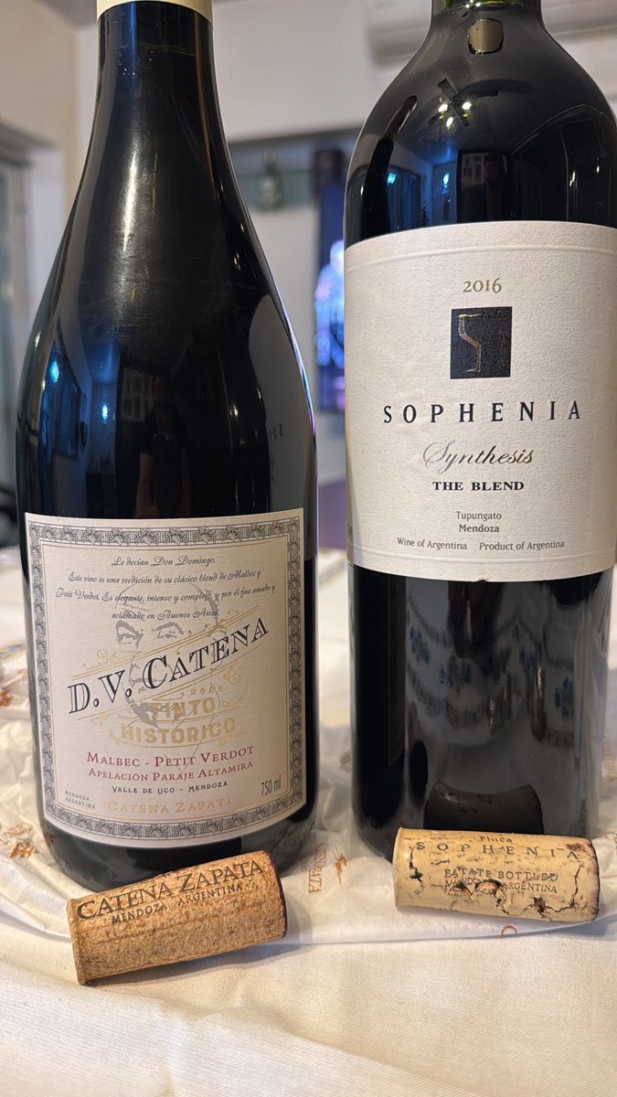 Dennis Flash tweet media