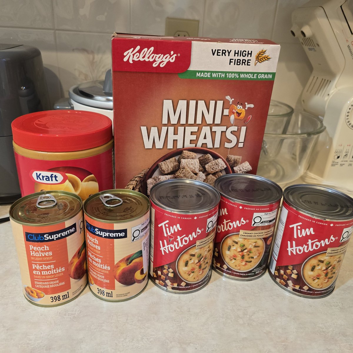 KerryAtkinson2's tweet image. Looked out the window. What's that? Another gratefully appreciated surprise Amazon delivery.  Thank you!
#JobHunt #Wishlist #Grateful