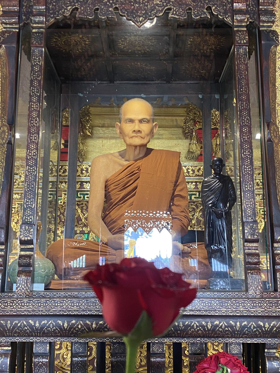 กรุณาใช้สติตัวเองเป็นที่ตั้ง 🪔 tweet media