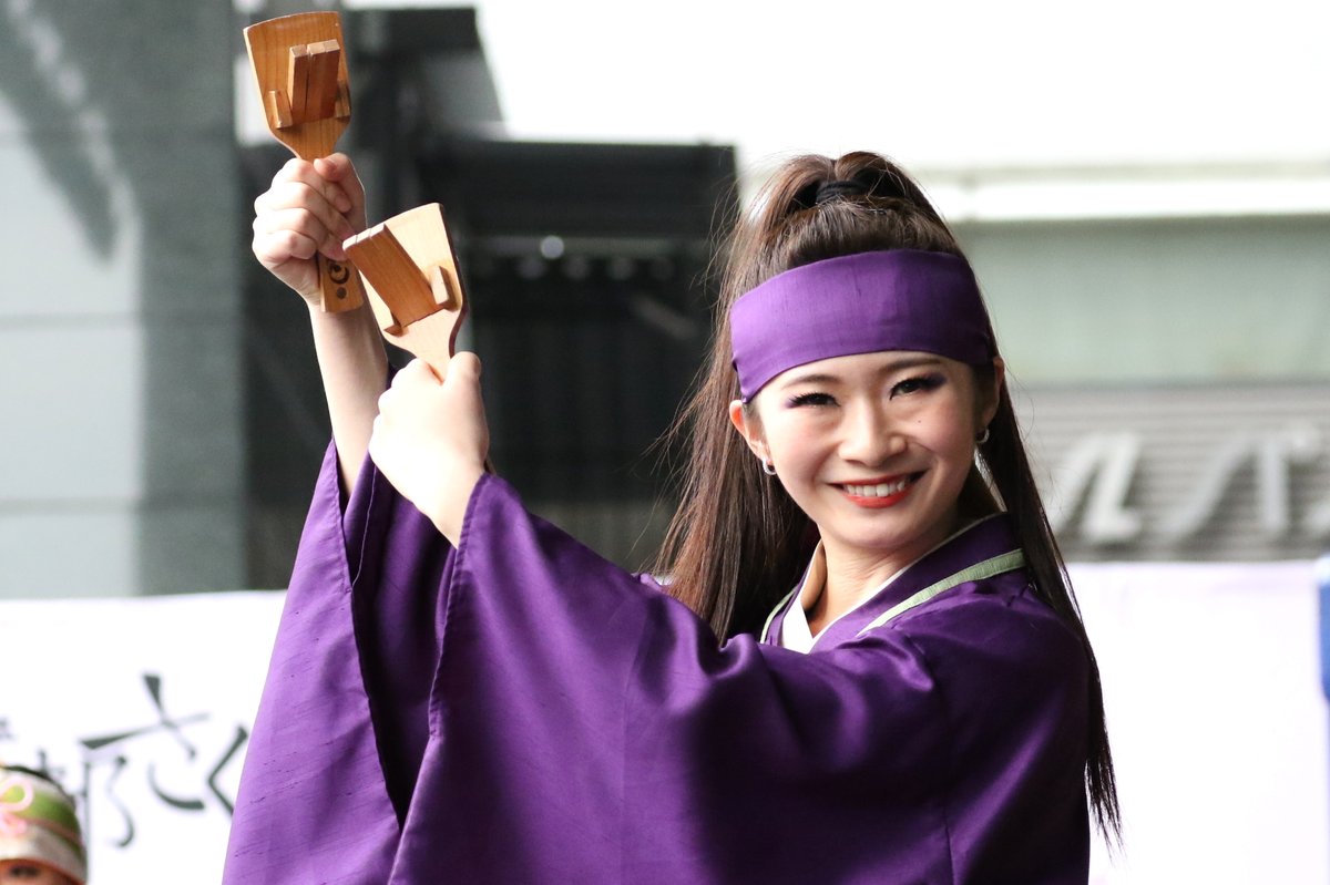 aaaa3696's tweet photo. 京都さくらよさこい
　銀杏連さん https://t.co/ntJNpymw3R