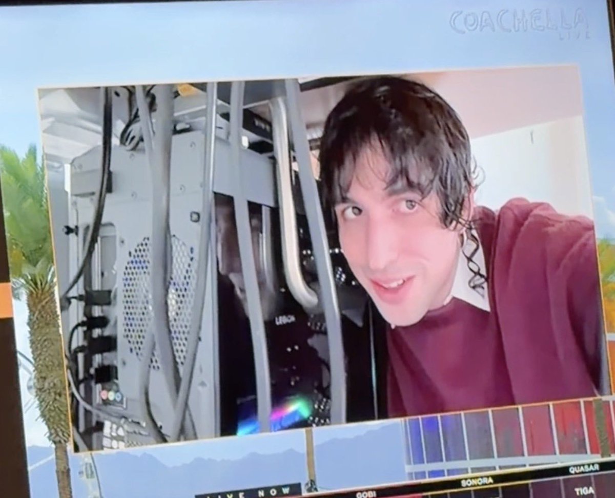 Porter Robinson News tweet media