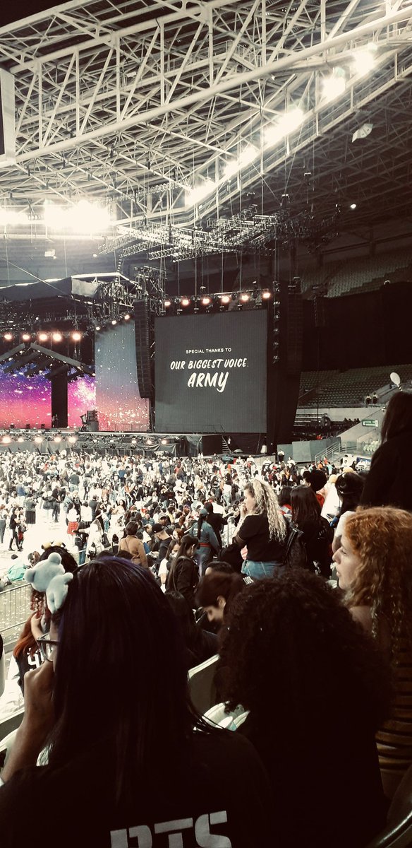 Moon ✶ tweet media