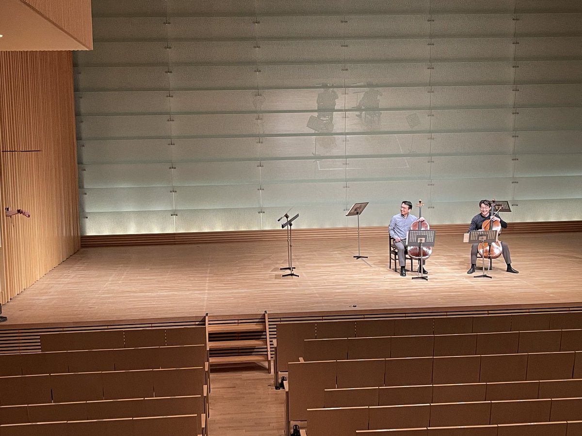 Imploded O. tweet media