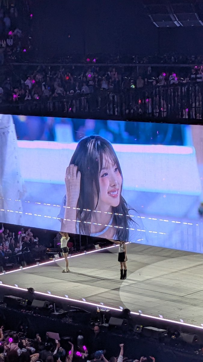 cassidy two 🌸 tweet media