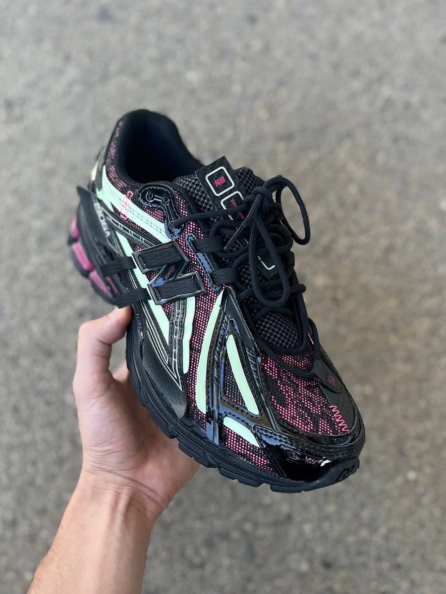 JustFreshKicks's tweet photo. New Balance 1906A 'Black/Dragon Berry’ on sale for $129.98

https://t.co/VmnSVtzmYe https://t.co/FBsjPW1Dxd