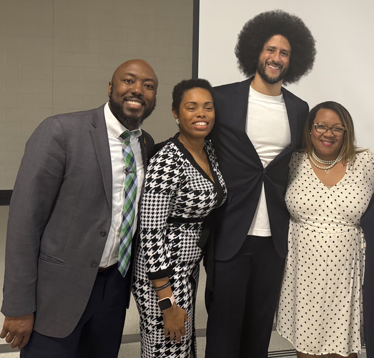 Kurshanna Dean tweet media