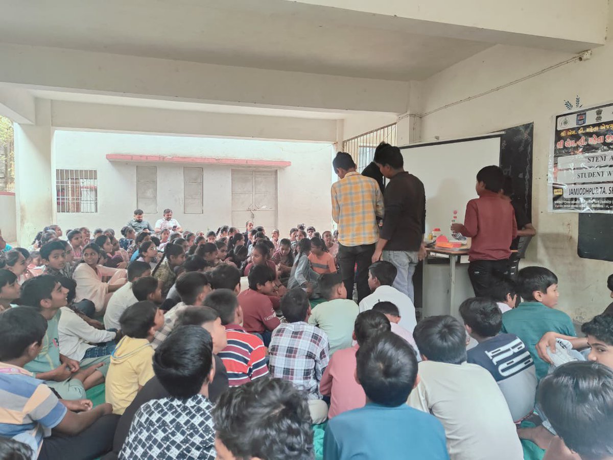 MDhrol's tweet image. #STEM students workshop for 3 schools 140 students at jamjodhpur taluka shala no.1 (ta jamjodhpur)by 
@InfoGujcost
 approved #lokvigyankendra dhrol
@dstGujarat 
@narottamsahoo
@dharmesh0506