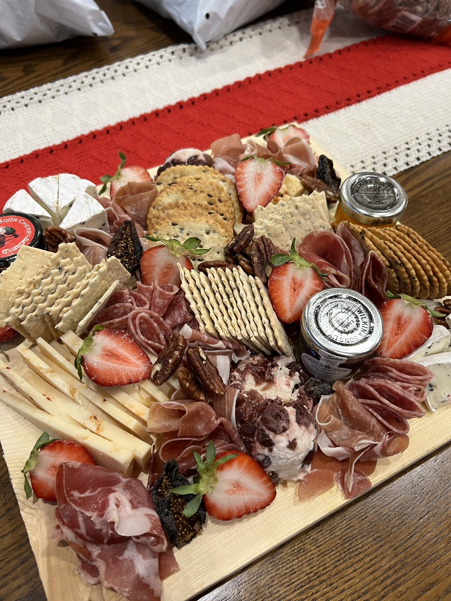 adel 🌟 tweet media