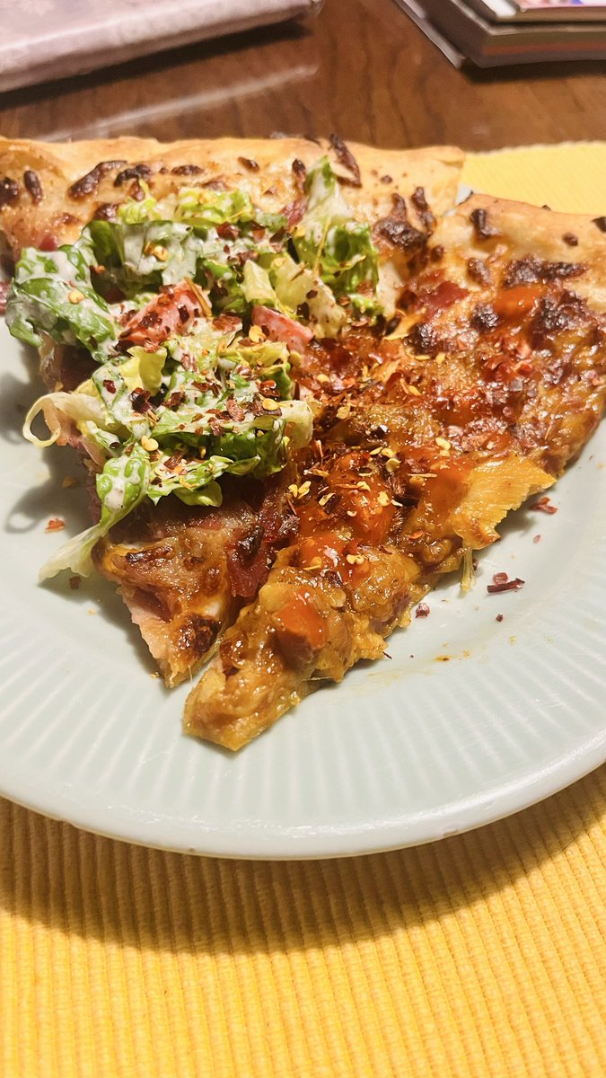 The_Prophetable's tweet photo. Homemade BLT and BBQ Chicken sourdough pizza…imma get so fat right now. https://t.co/XAk8zGlqqZ