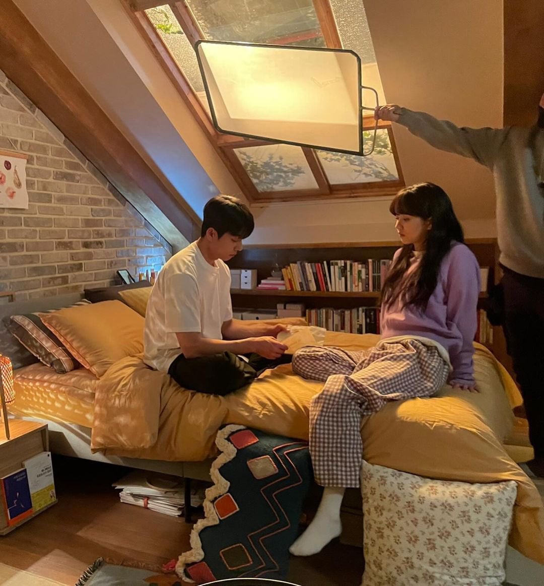 hem0tt's tweet photo. 하..시벌...우연일까 방영할때 짧아서 주말에 계속 몰아보기 좋겠다 생각했는데 두번다신 볼수없음 가끔 이렇게 생각날땐 난 대체 어떻게 해야하냐고 내 후주내놔 미륀것들아 https://t.co/DMRZht6kHw