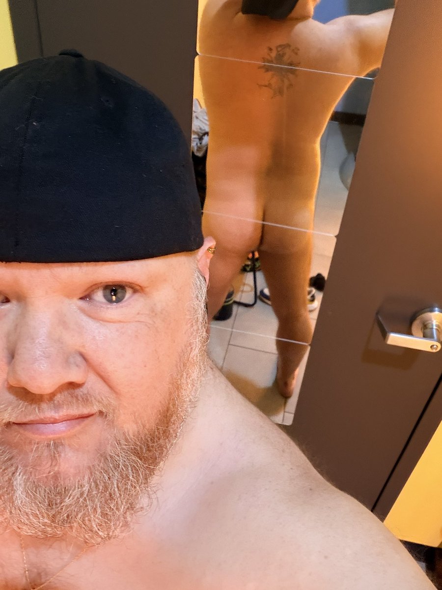 CarolinaBamaBoyXXX tweet media