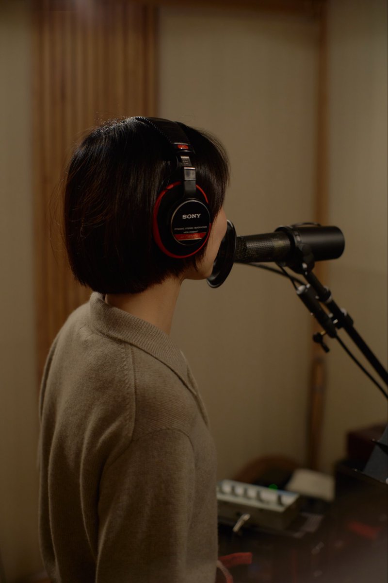 utaohana's tweet photo. 昨日はレコーディングでした。
たくさん笑って、たくさん悩んで、のびのびと歌わせてもらいました。
✌︎
早くみんなに聞いてもらいたいような、やっぱり完成させたくないような。
レコーディングがはじまってからずっと寂しくて不安で、でもそれ以上に楽しくて愛おしいです。
苦しい。
生きている。 https://t.co/f2XHZiCpR8