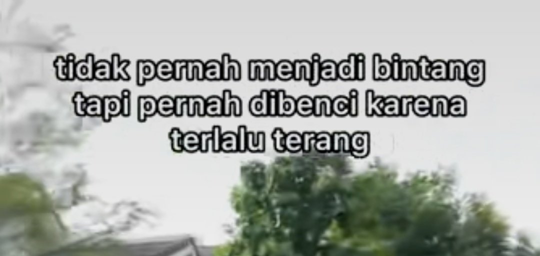 SOLlVAGANCE's tweet photo. ⠀
⠀
Bintang-bintang apa yang gak bersinar tapi terlalu terang? Lah kita, bintang gosip sekolah. 🤙🤙🤪🤪
⠀
⠀ https://t.co/xnLh9v6Bhv