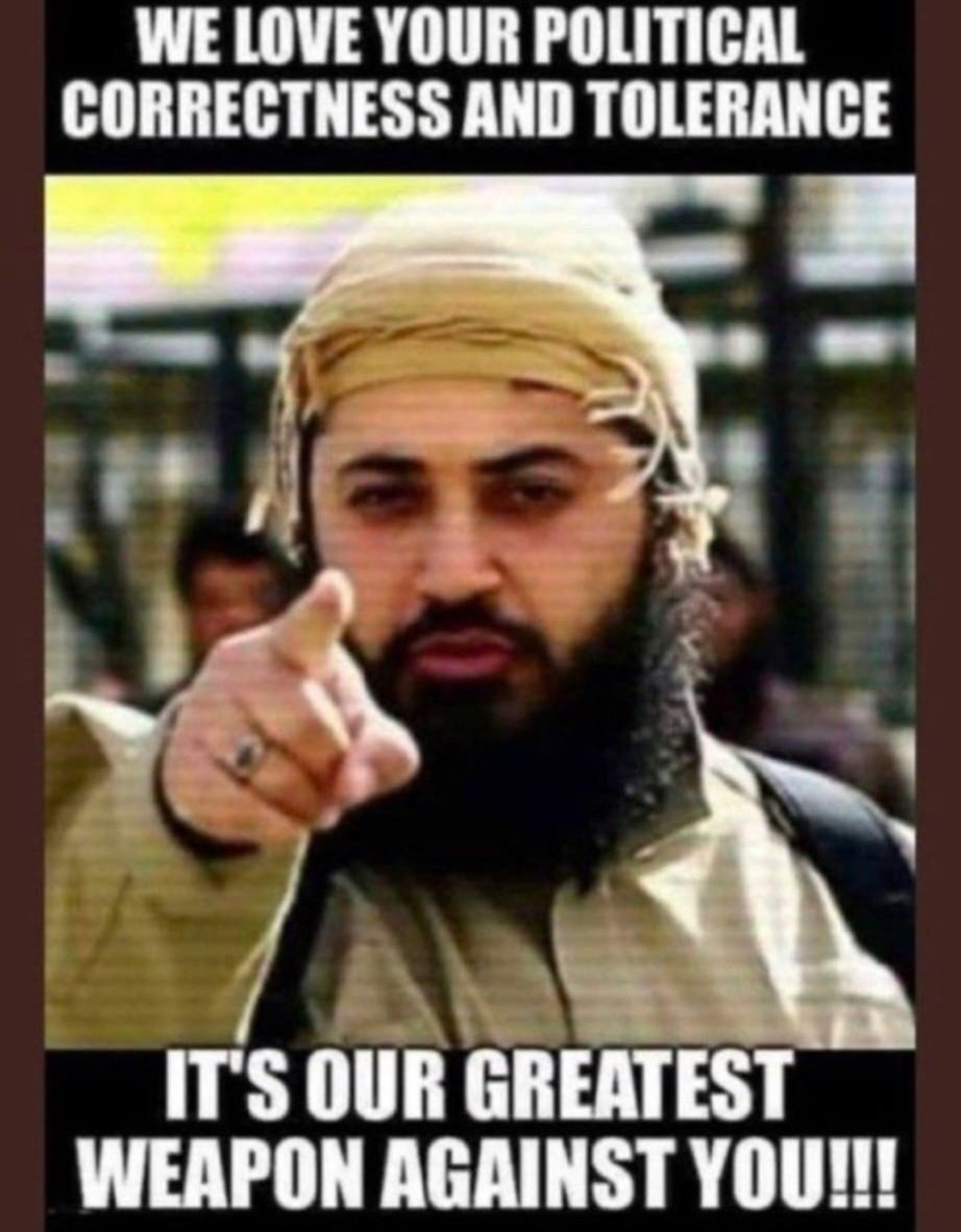 Structure tweet media