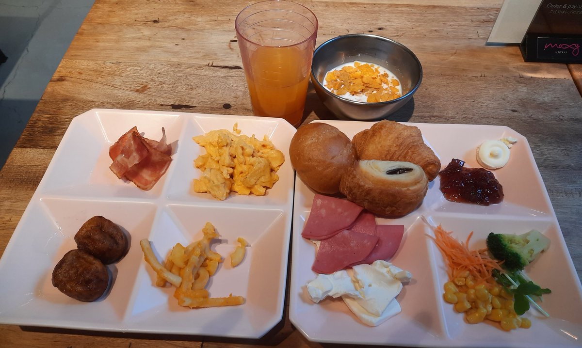 w_karve's tweet image. #food #breakfast #osaka 
#japan #tour #foodie #pictures
Our first Breakfast in Japan - at our hotel Moxy Osaka Honmachi. 
At bottom left you can see Japanese Takoyaki (made from Octopus)  - popular in Osaka and considered a "soul food" of the Kansai region. 
Of course we have