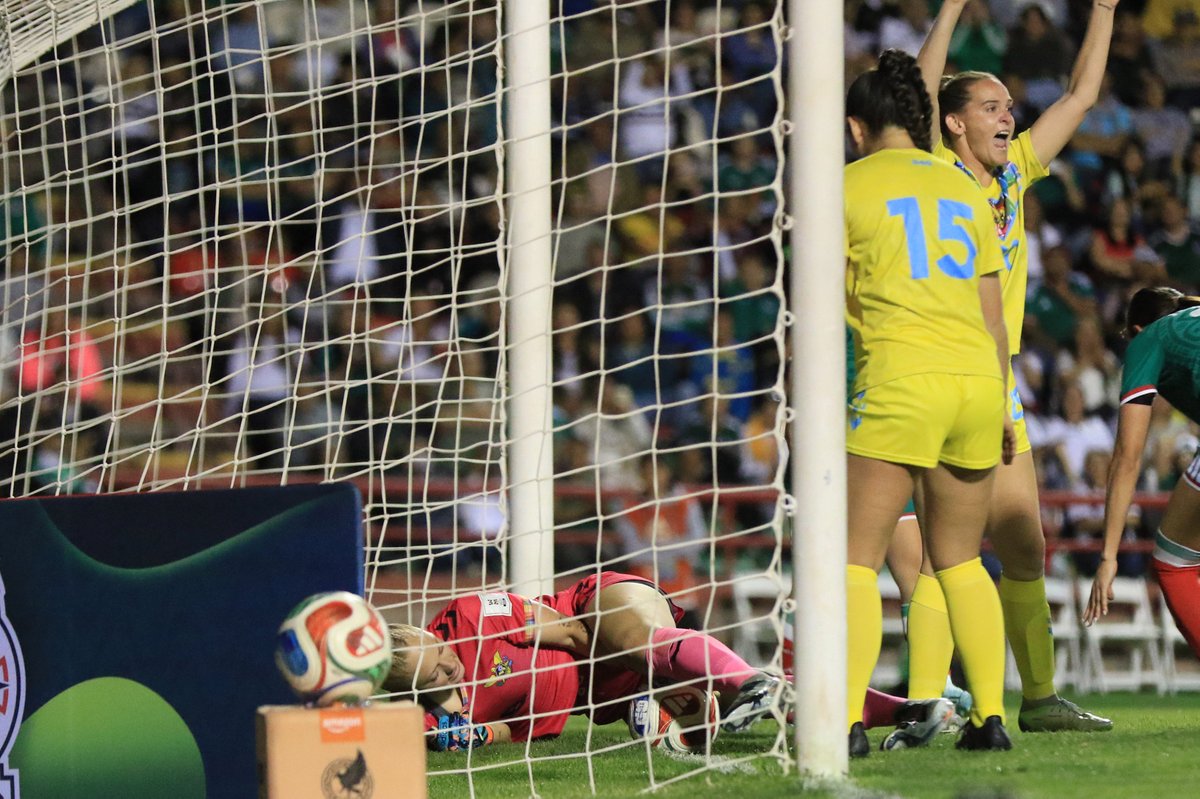 laaficion's tweet image. #Concacaf | ¡Aplanadora Tricolor!

La Selección Mexicana Femenil golea a Islas Vírgenes en partido del Grupo A del Concacaf W Qualifiers

🇲🇽 México 9-0 Islas Vírgenes 🇻🇮 

EN VIVO 🔴  mile.io/47Slwj0
