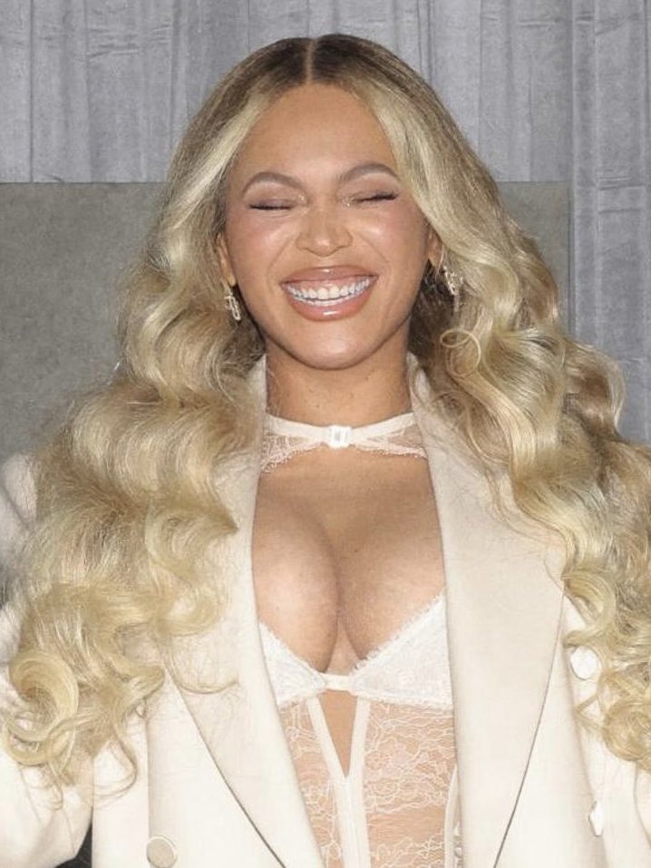 Beyoncé Access tweet media