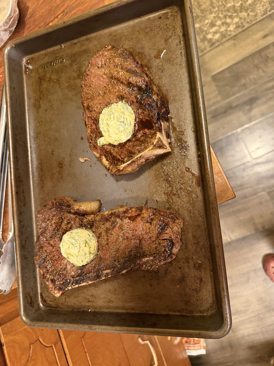 Sweethoney3302 tweet media