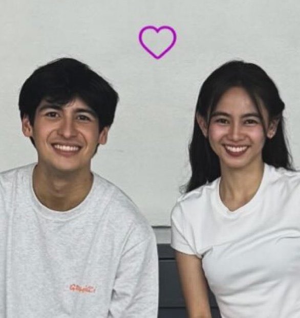 avery4ad's tweet photo. “Kapag magkamukha daw kayo magkakatuluyan kayo” ahhhh kaya pala mag asawa na sila ngayon 🙂‍↕️  #mytruth https://t.co/S7vgTpXTGP