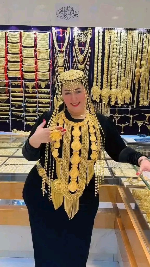 Firearms54622's tweet photo. #AmiraGoldupdate best investment ever check your brands for best deals with #AmiraGold available in all grams https://t.co/SGGBc2PqWq