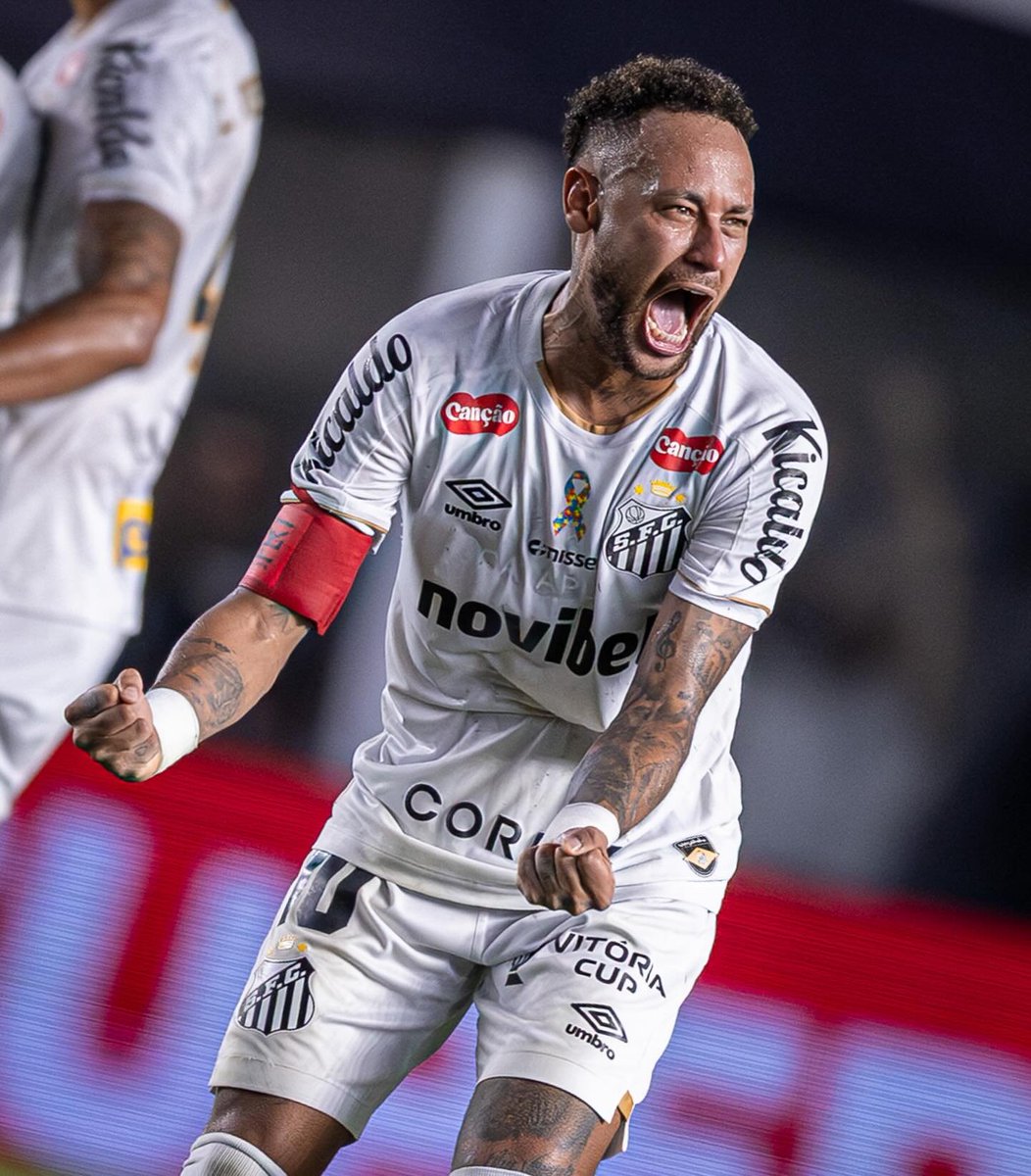 EmpNeymar's tweet photo. A ESPERA ACABOU!!! HOJE TEM SANTOS, HOJE TEM NEYMAR!!!! https://t.co/yHGrS6WJgN