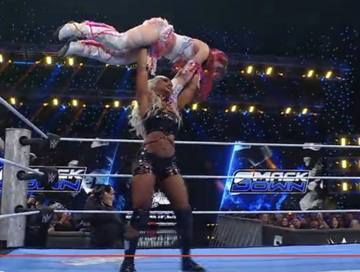 therumbard's tweet photo. JADE CARGILL WHAT A HUMAN SPECIMEN BAAHH GAWWWDDDD

#WWE #SmackDown https://t.co/4yhFxwSxX2