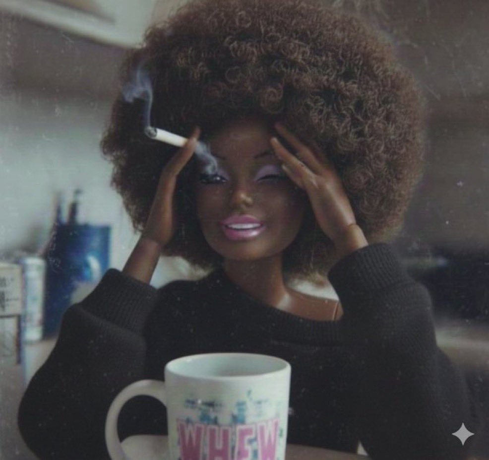 Tionah Lee or Tati tweet media