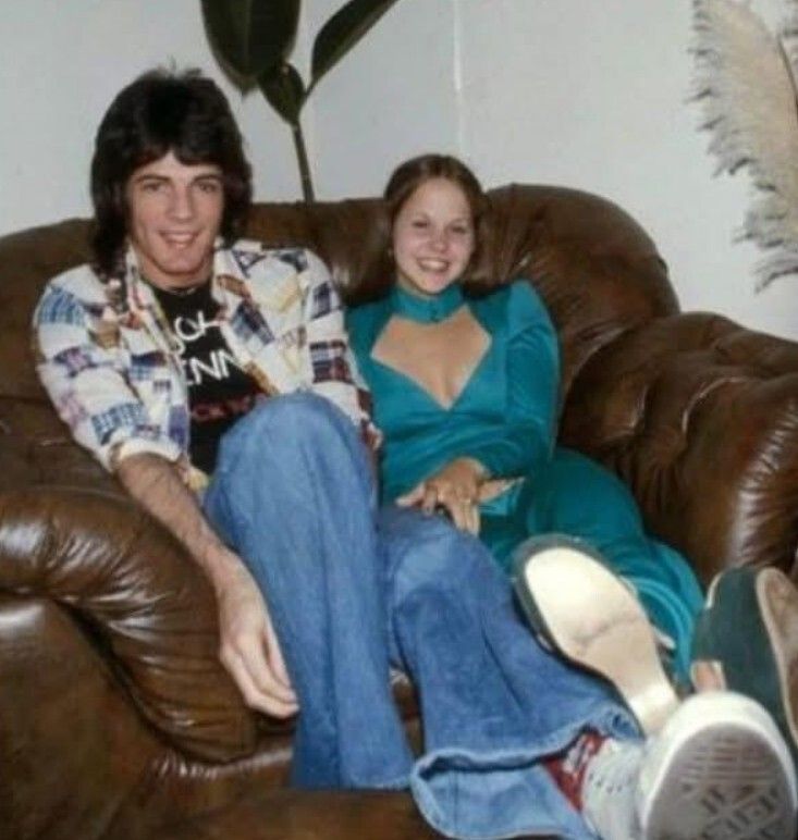 In 1974, The Exorcist star Linda Blair met singer and actor Rick Springfield, and the two began dating. Blair was 15 at the time, and Springfield was 25.

Blair had become one of America’s best-known teens after The Exorcist (1973) turned into a major box office hit and earned a