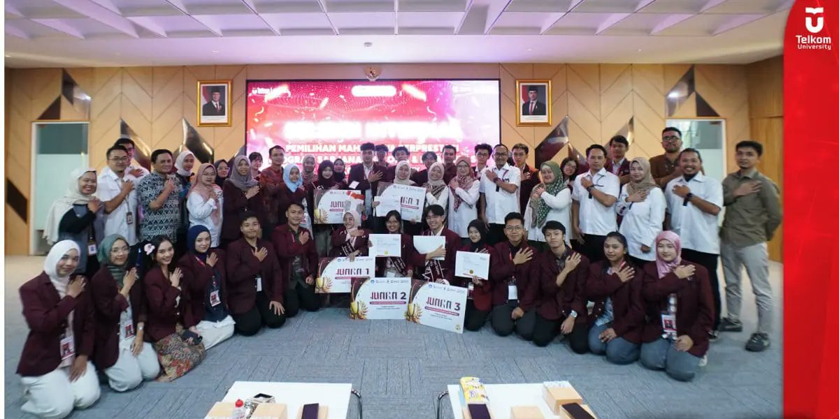 TelUniversity's tweet photo. Telkom University Apresiasi Mahasiswa Berprestasi melalui Awarding PILMAPRES 2026
Yuk baca selengkapnya: https://t.co/PQXXeepl0J
#TelkomUniversity #KampusSwastaTerbaik #CreatingTheFuture #ContributeToTheWorld #EntrepreneurialUniversity #SustainabilityUniversity https://t.co/gOiPildso0