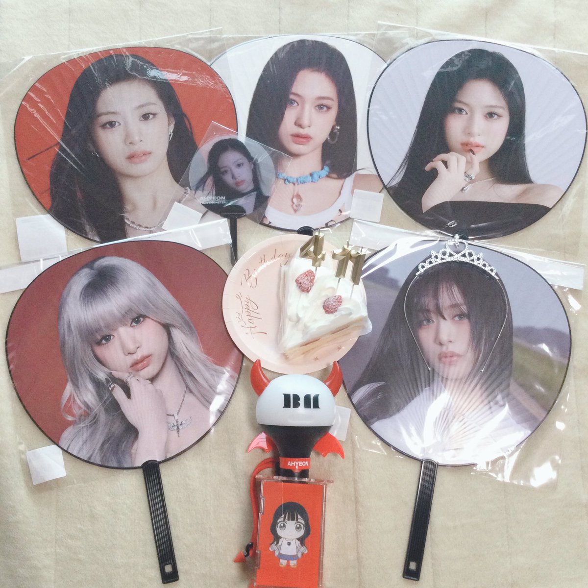 babymonster ahyeon アヒョン　お渡し会　トレカ　オフイベ　特典 Ahyeon0411 (@April11bm) / Posts / X