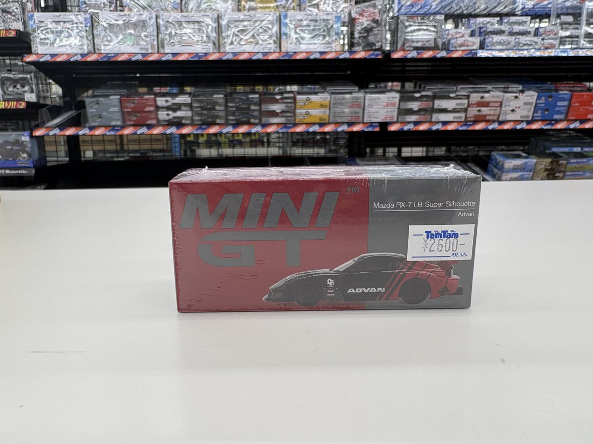 tammatsuyama's tweet image. 商品入荷情報☆彡

マツダ RX-7 LB-Super Silhouette ADVAN 左ハンドル
タムタム価格￥2,600(税込)

ぜひ、お求めください(^^♪

＃ミニカー　＃MINIGT　＃RX7　#タムタム松山店　＃タムタム創業50周年