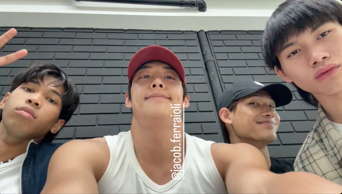 𝗆𝗈𝗃𝗂𝗆𝗂𝗅𝖾 🎸 ﹆ഒ﹅⋆ tweet media