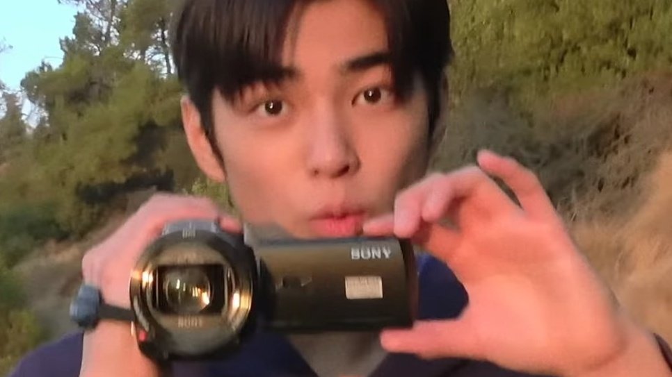 keonho loops tweet media