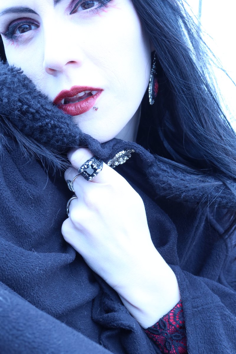 Vampy 🐈⬛❤️ tweet media