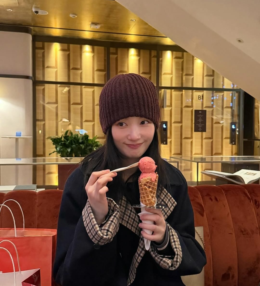lealnight's tweet photo. Happy weekend!!
โ
#faeries #minchae #chaegyu https://t.co/nJAR7GBhrC