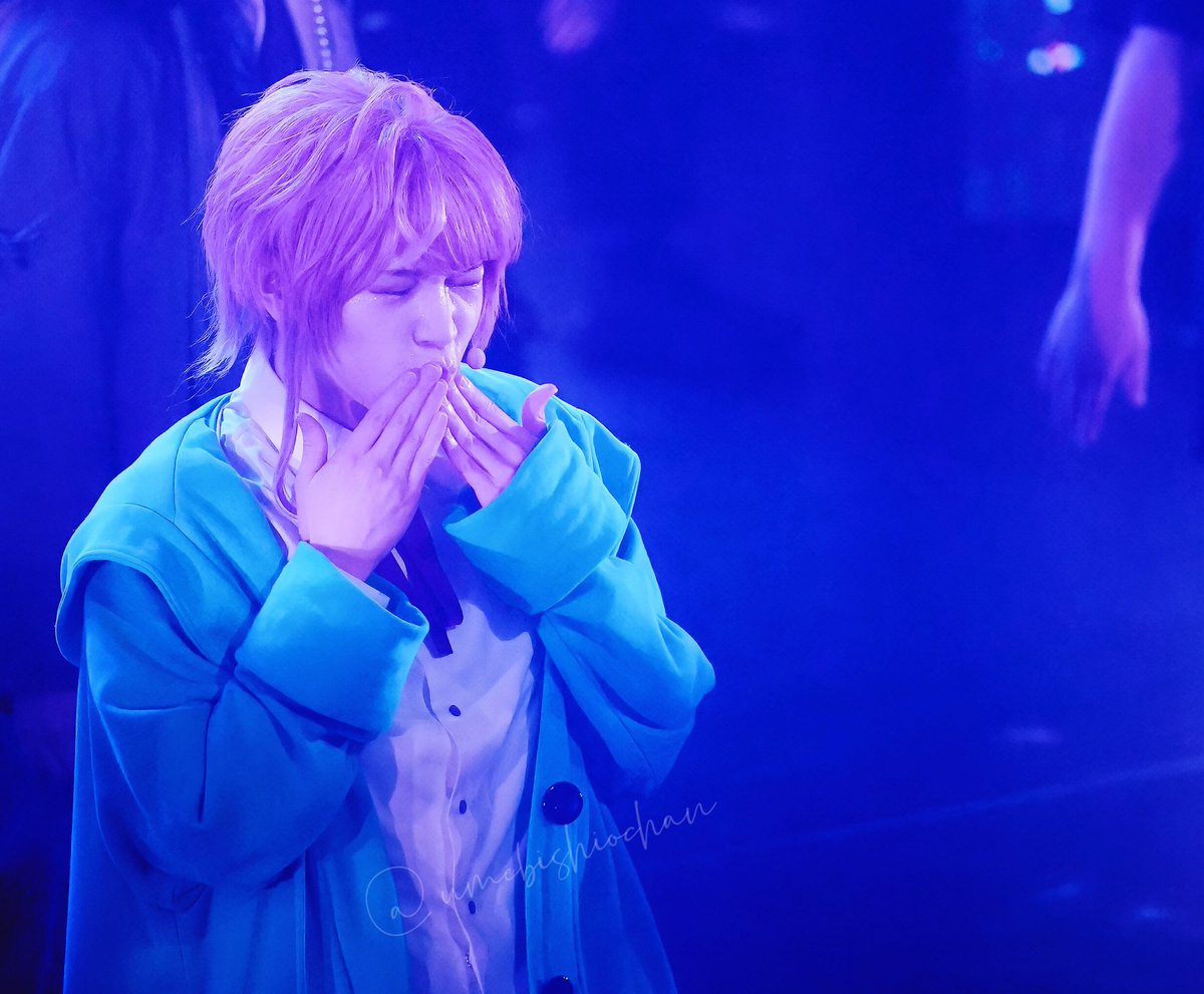 うめびしお tweet media